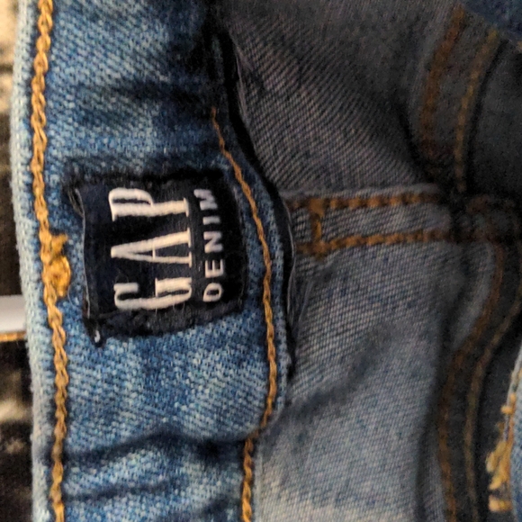 GAP ripped look girl jeans 👖 - Picture 4 of 6